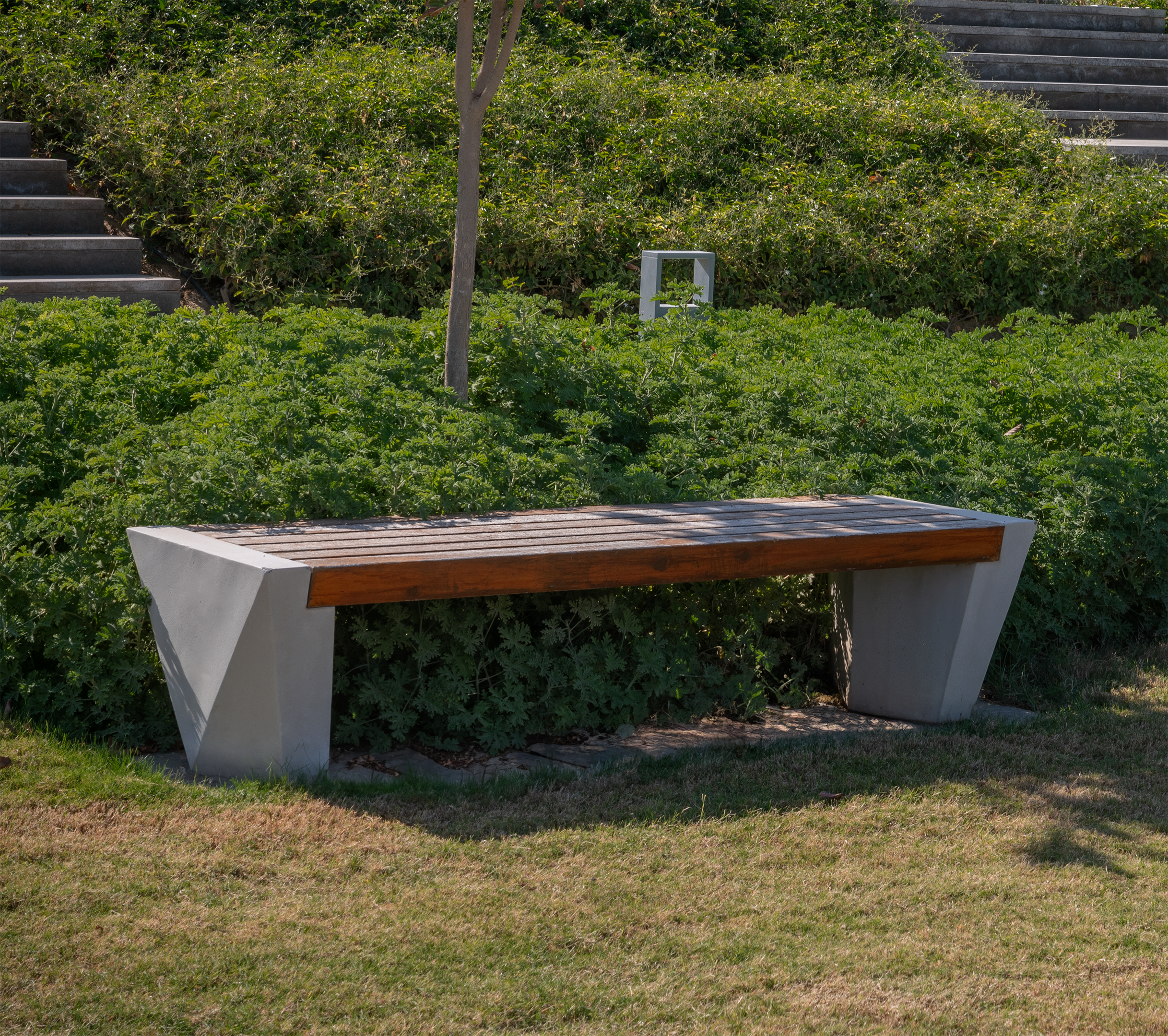 Azha Bench